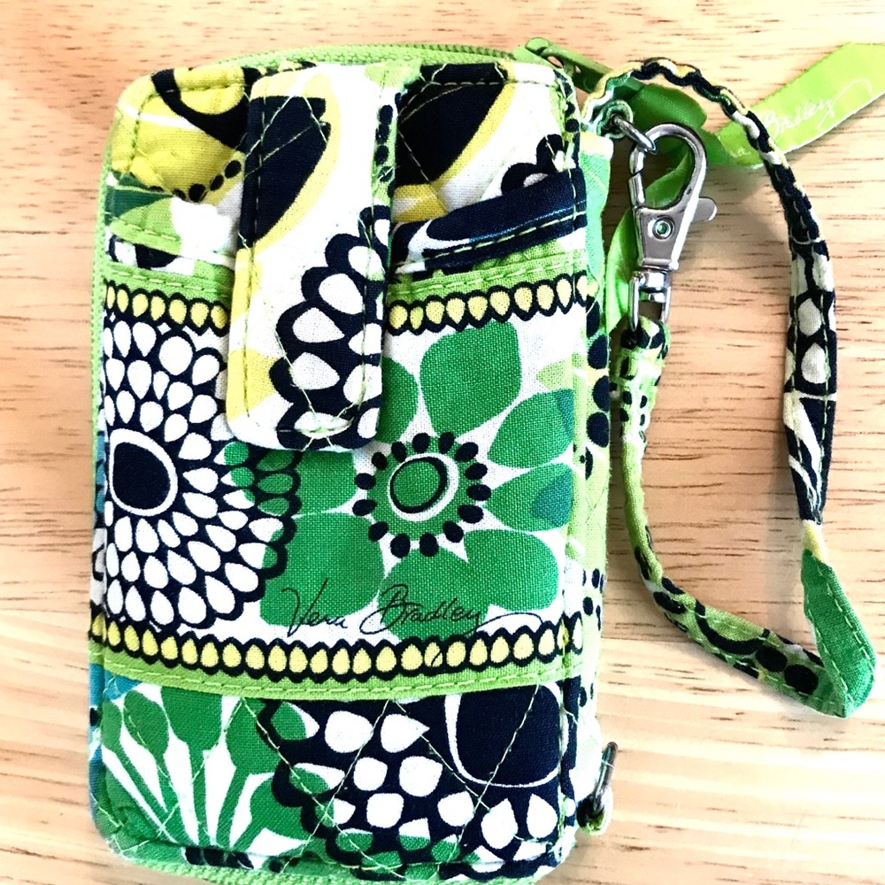 Vera Bradley ๐ green wallet. - Picture 1 of 6